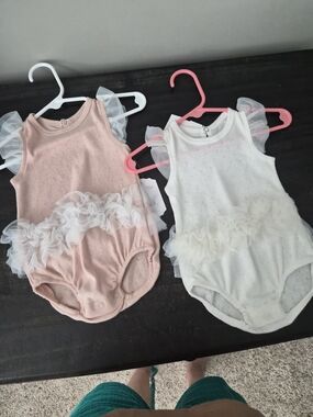 Twin Girl ! Baby Ruffle Romper